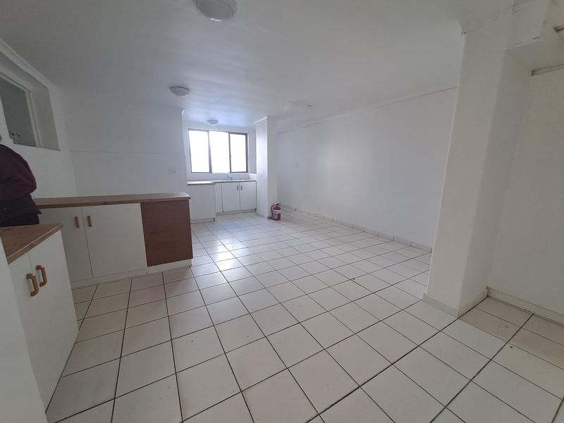 Commercial property to rent in Parow