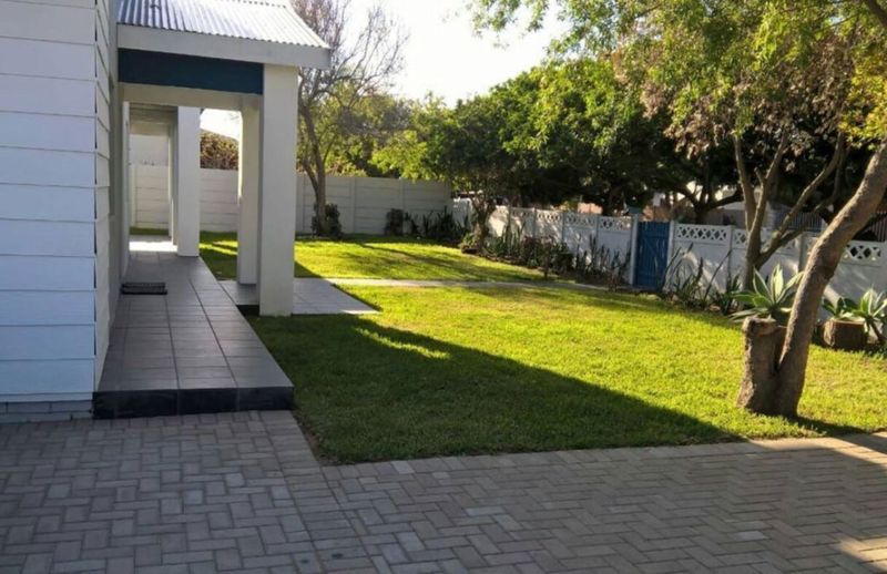 4 bedrooms House in Hartenbos Central