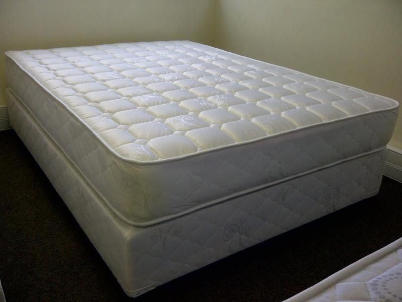 Beds and Mattresses. Spring, Memory Foam, Pillow Top.
