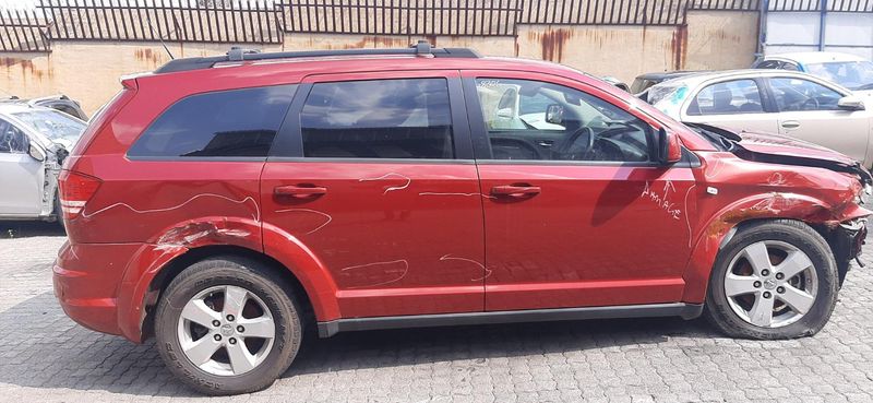 Dodge  Journey 2.6 V6 2011 now avaible for stripping