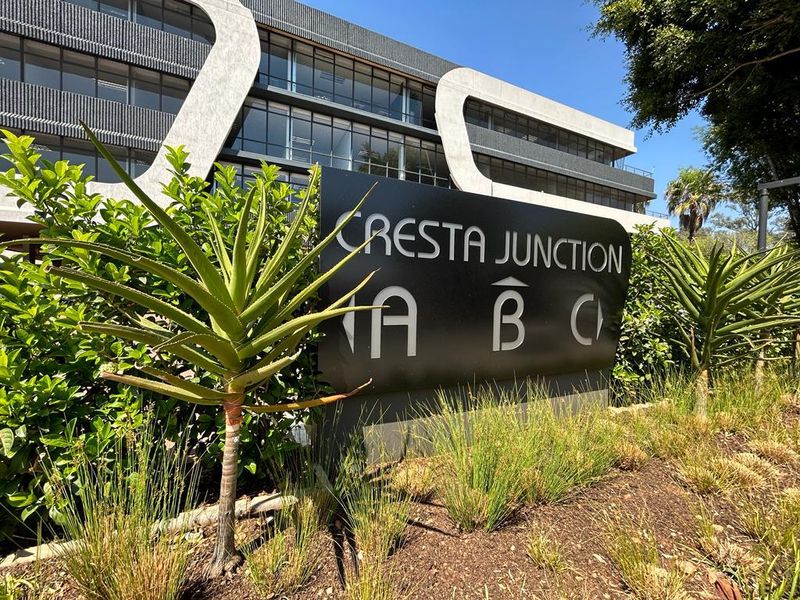 Cresta Junction | Immaculate Office Space to Let in Randburg