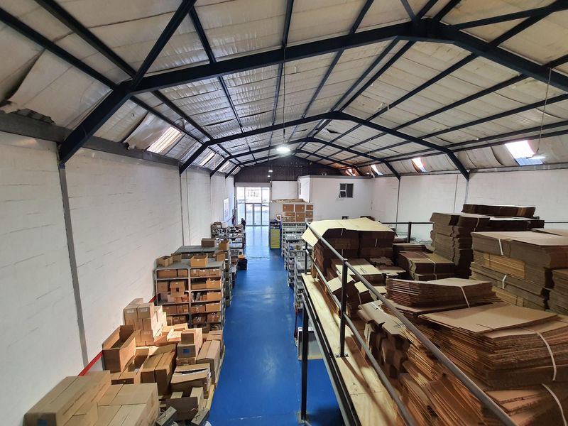 530m2 Warehouse TO LET in Blackheath