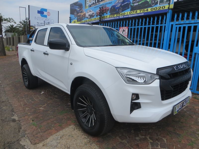 2022 Isuzu D-Max 300 D/Cab LX AT, White with 21000km available now!