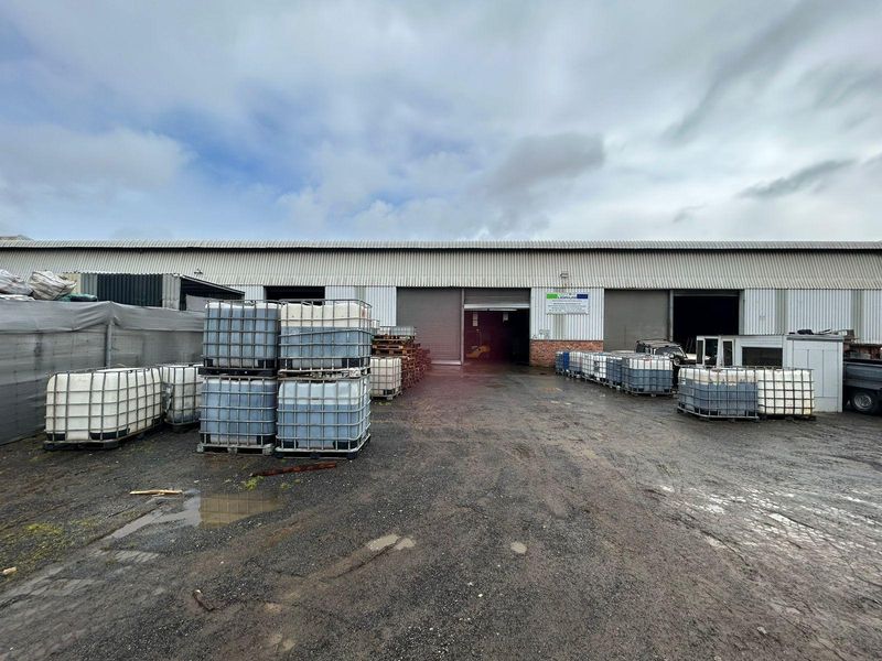 JT Ross Park | Secure industrial unit with 500sqm Yard To Rent in Brackenfell Industrial