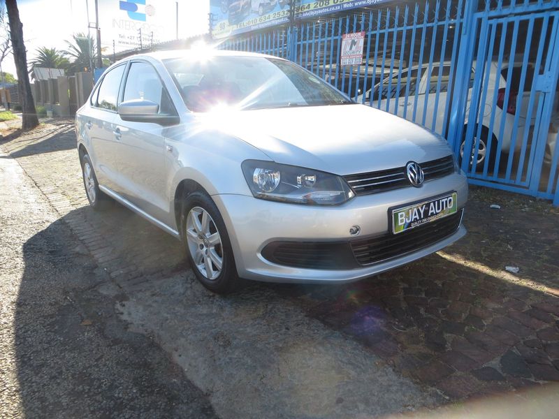 2012 Volkswagen Polo Sedan 1.4i Comfortline, Silver with 169000km available now!