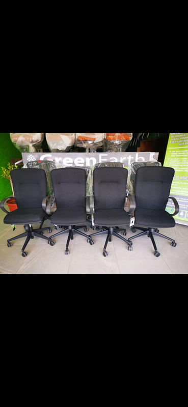 Geo cloud high swivel body forms chairs