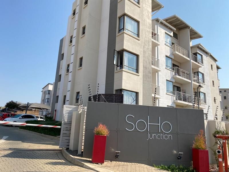 Soho Junction, Broadacres - Modern 2 bedroom 1 bathroom 1st floor apartment for Sale
