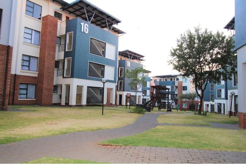 Apartment for sale in Founders Hill, Edenvale