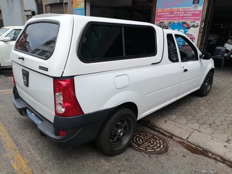 White Nissan NP200 1.5 dCi A/C &#43; Safety Pack with 82000km available now!