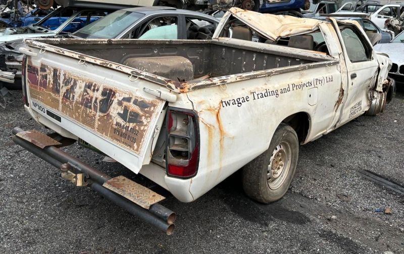 2002 NISSAN HARDBODY 2LT #NA20 FOR STRIPPING