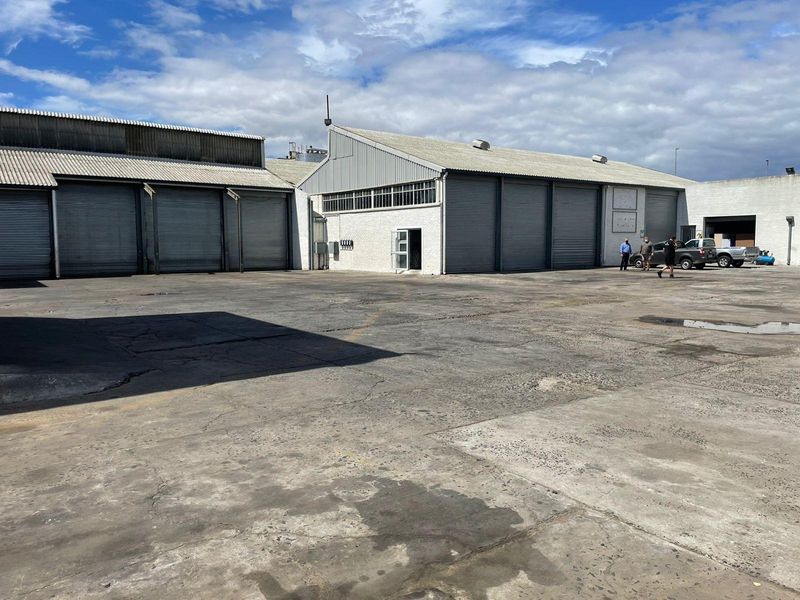 BRACKENFELL INDUSTRIAL | NEAT INDUSTRIAL PROPERTY TO RENT ON INDUSTRIA STREET