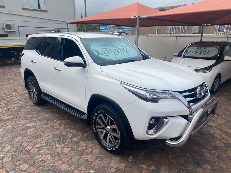 2018 Toyota Fortuner 2.8 GD-6 Raised Body AT, White with 143500km available now!