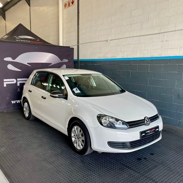 2011 VOLKSWAGEN GOLF VI 1.6i TRENDLINE