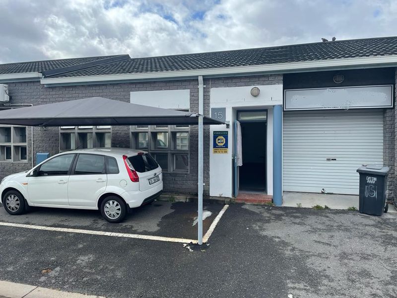 NEAT MINI INDUSTRIAL UNIT FORS SALE IN KAYMOR BUSINESS PARK, STIKLAND INDUSTRIAL