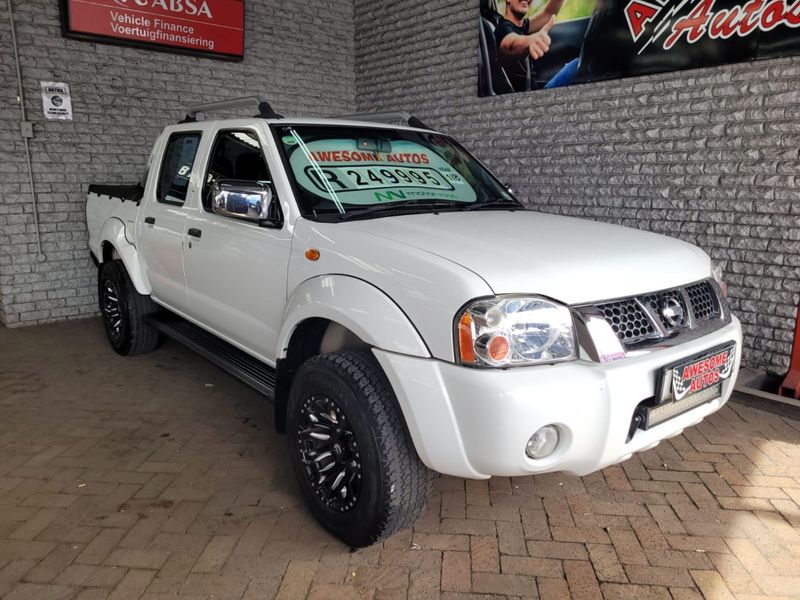 WHITE Nissan  with 77797km available now!