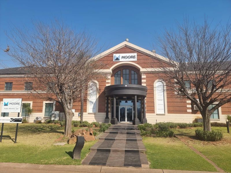 Lakeview Business Park, Lakeview Crescent, Benoni