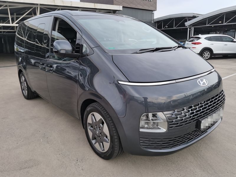 2022 Hyundai Staria MY21.11 2.2D Elite 9 Seater AT for sale!