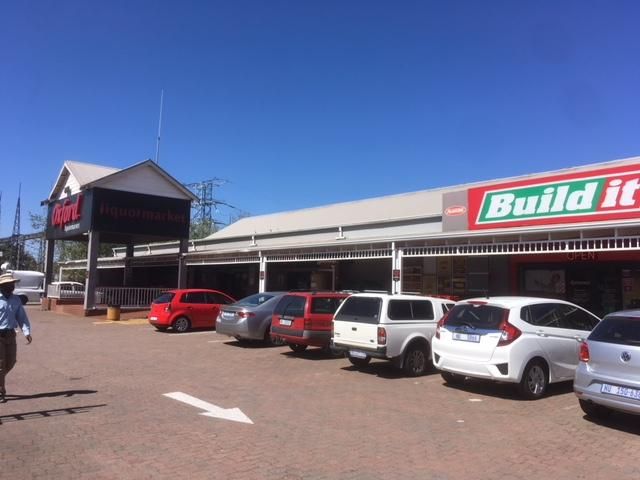 755m² Retail To Let in Hillcrest at R133.00 per m²