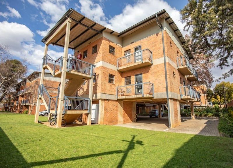 1 bedroom unit to rent in communal house.