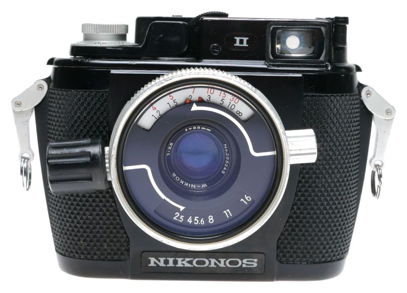 Nikon Nikonos II Underwater Film Camera Nikkor 35mm f/2.5