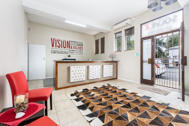 Lock-up-and-go office in Paarl Central