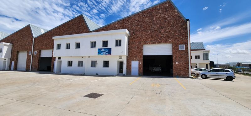 Warehouse with great Truck access and  160amps 3 phase PrePaid