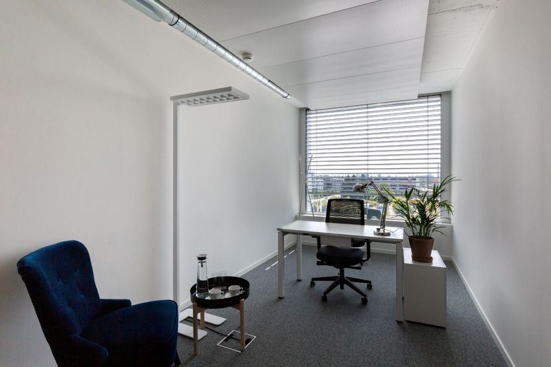 Fully serviced private office space for you and your team in Spaces Atrium on 5th Sandton