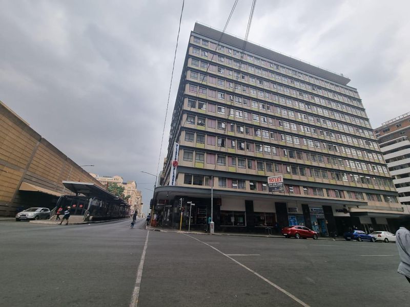Commercial space to let in Plaza Place - JHB CBD