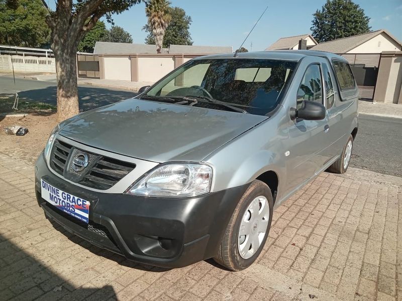 Nissan NP200 1.6 8V AC Safety Pack, Silver with 75000km, for sale!