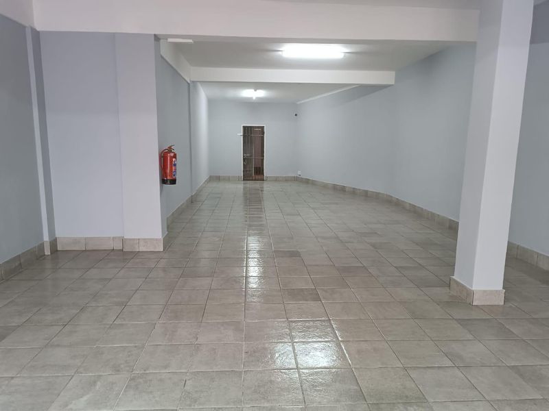 Commercial Property to rent in Parow Central