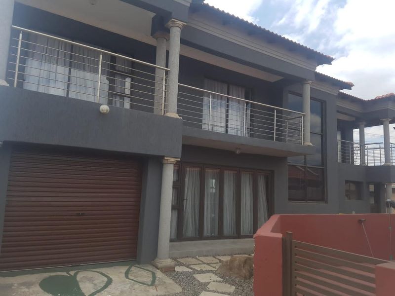 A DOUBLE STOREY  HOUSE IN POWERVILLE