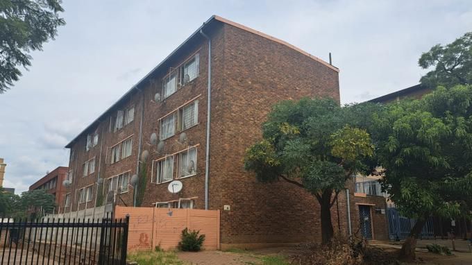 2 Bedroom with 1 Bathroom Sec Title For Sale Gauteng