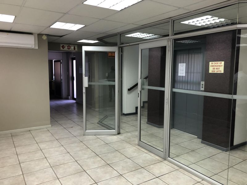 578.6 sqm Offices to let in Bellville, Near Tygervalley area