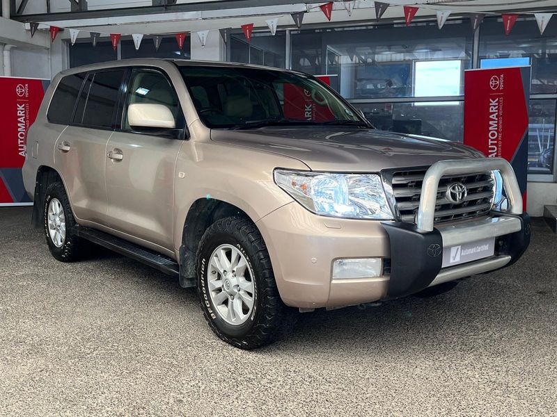 2010 Toyota Land Cruiser 200 4.5 D-4D VX AT, Beige with 368000km available now!
