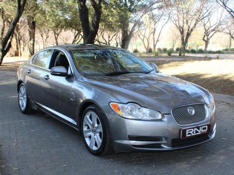 2011 Jaguar XF 2.0 i4 Premium Luxury for sale!