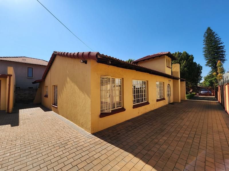 House 3 Bedroom House with Large Flat in Pretoria North