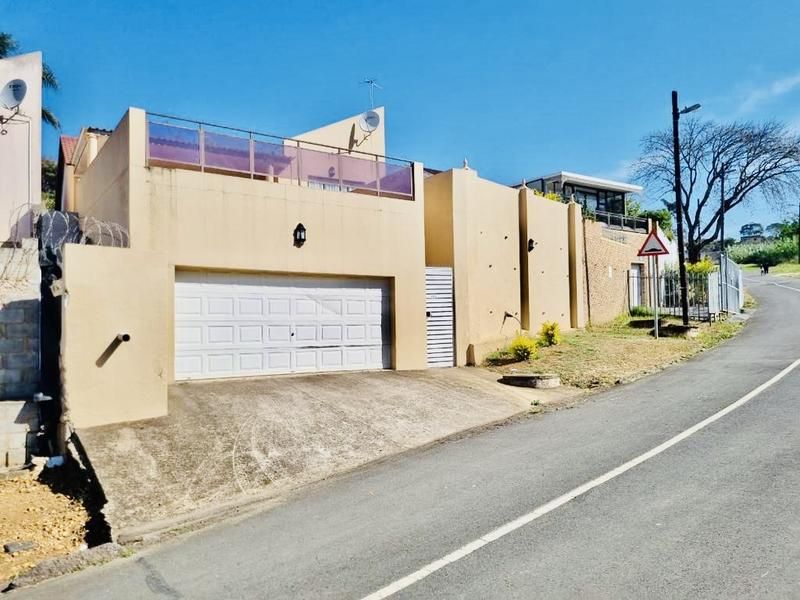 Ocebisa Properties Presents A Three Bedroom House For Sale In Newlands West Castle Hill