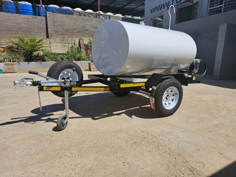 1500 liter mild steel tankertrailer bowser