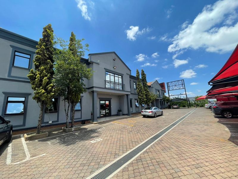 A grad industrial facility for rent in Corporate Park South, Midrand