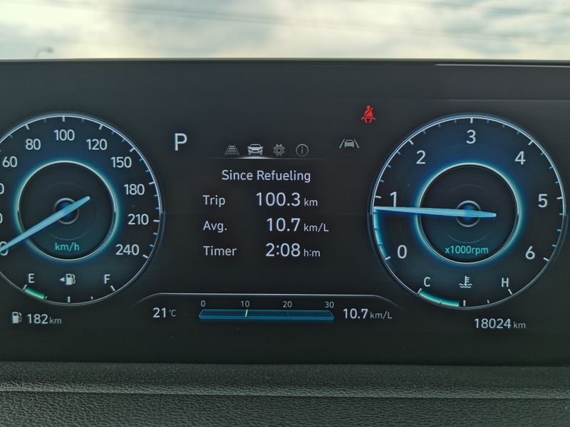 2022 Hyundai Staria MY21.11 2.2D Elite 9 Seater AT for sale!