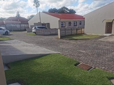 Stunning three-bedroom townhouse in Erin Lane, Amalinda