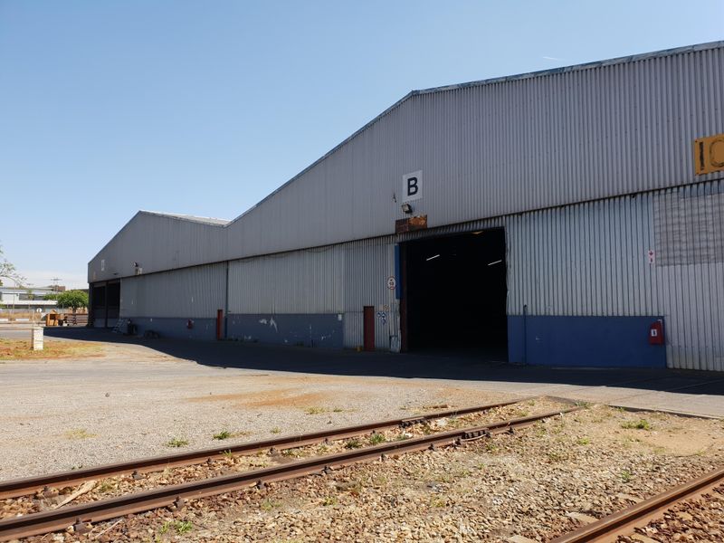LARGE WAREHOUSE FACILITY AVAILABLE FOR LEASE IN ISANDO