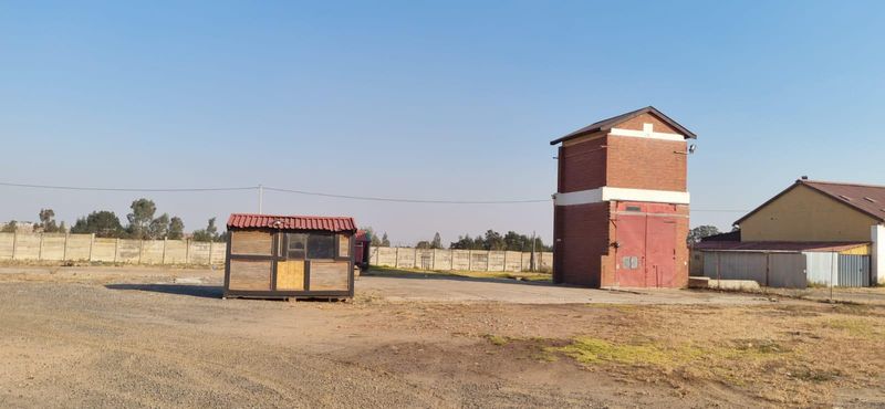Warehouse To Let in Krugersdorp