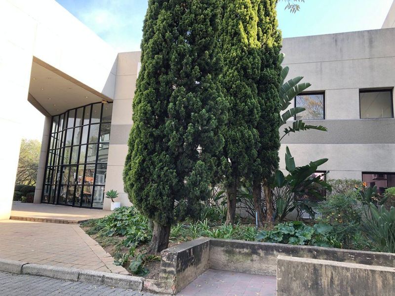 Prime warehouse / offices combination property for lease in the Midrand business node