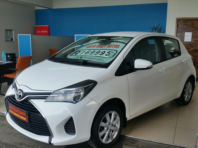 2015 Toyota Yaris 1.3 Xs 5-Door IN GOOD CONDITION CALL MARLIN&#64;0731508383