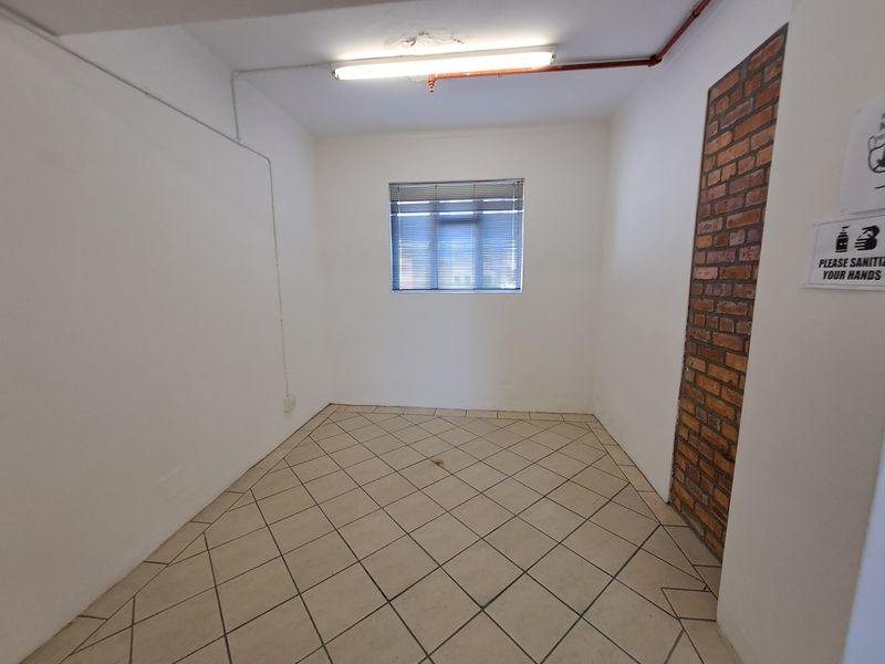 Office to let in Maitland