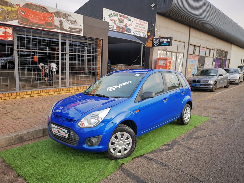 2015 Ford Figo 1.4 Ambiente - Only 120 000km