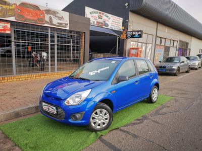 2015 Ford Figo 1.4 Ambiente - Only 120 000km