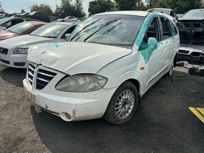 SSANGYONG STAVIC 2.7LT XDI 2005 FOR STRIPPING