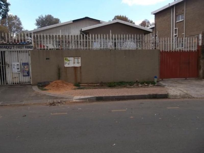 3 Bedroom House in Turfontein Johanessburg